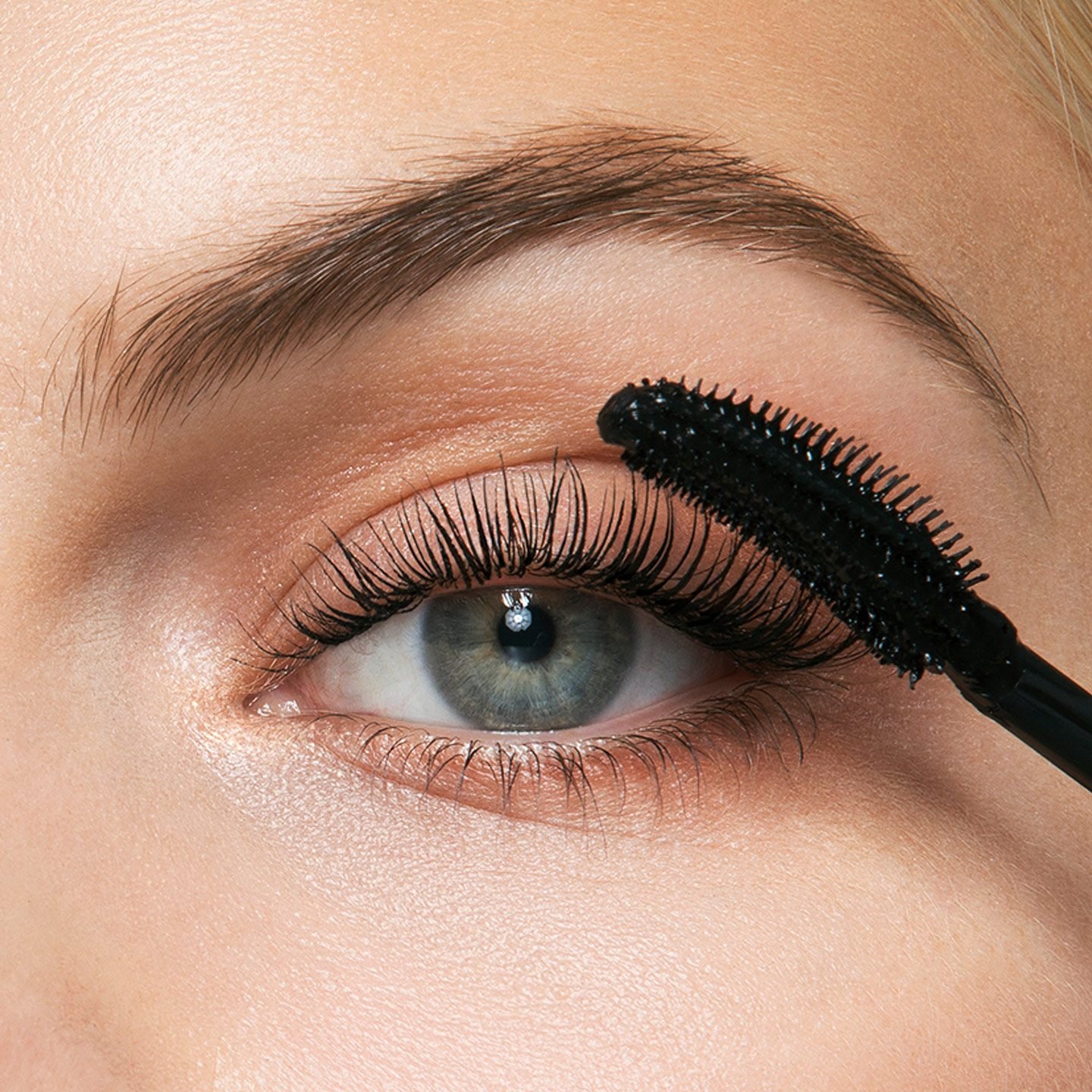 Maybelline Lash Boosting Sensational Serum ETTER