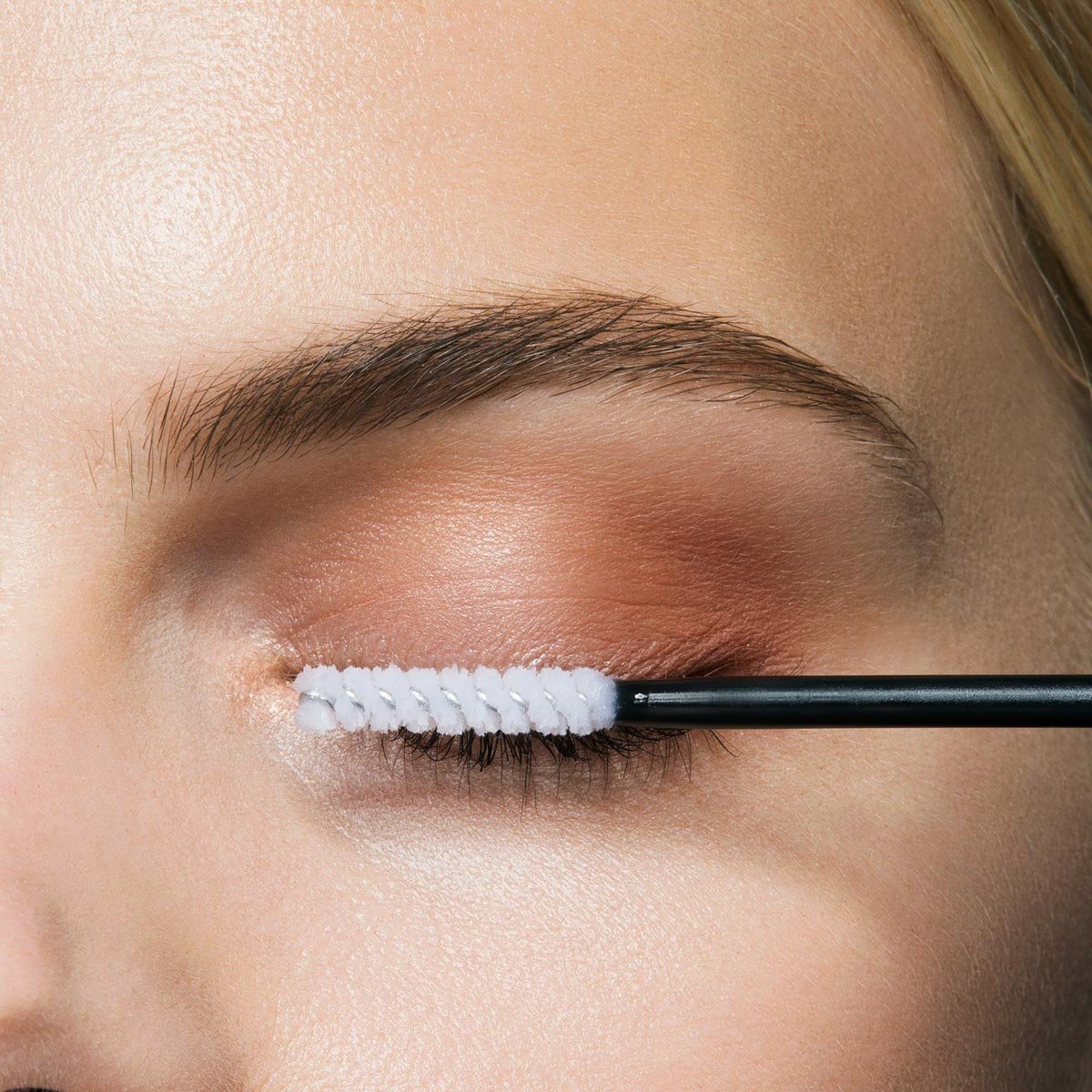 Maybelline Lash Boosting Sensational Serum STEG 2